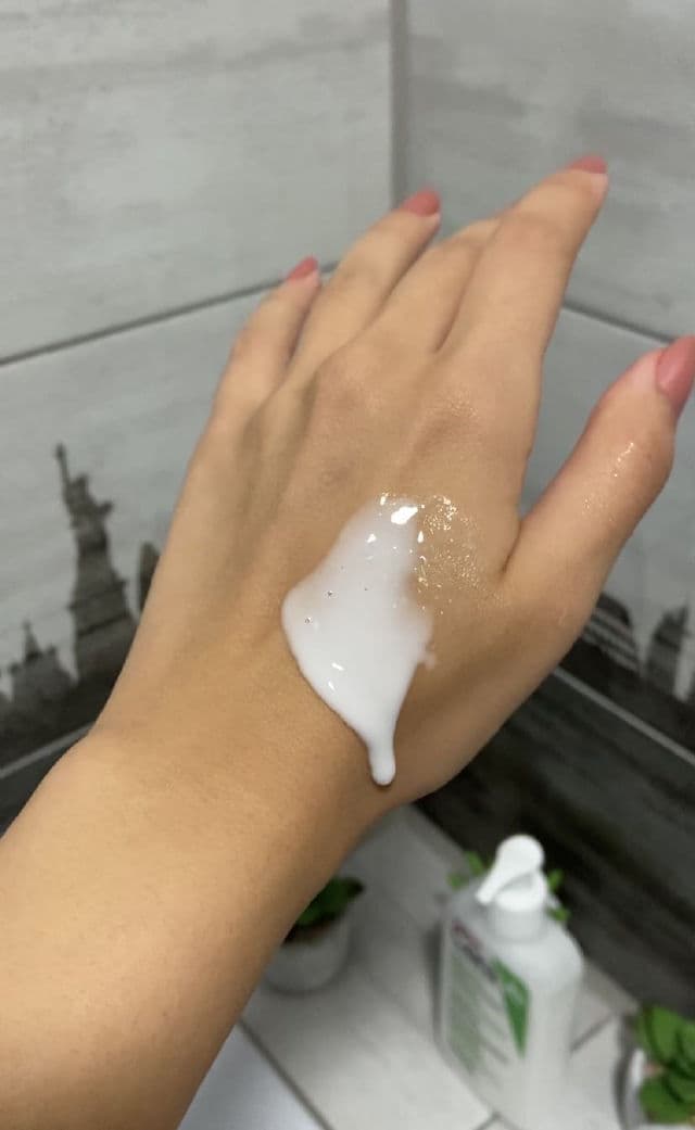 CeraVe Hydrating Cream-to-Foam Cleanser review photo by MagdaG 