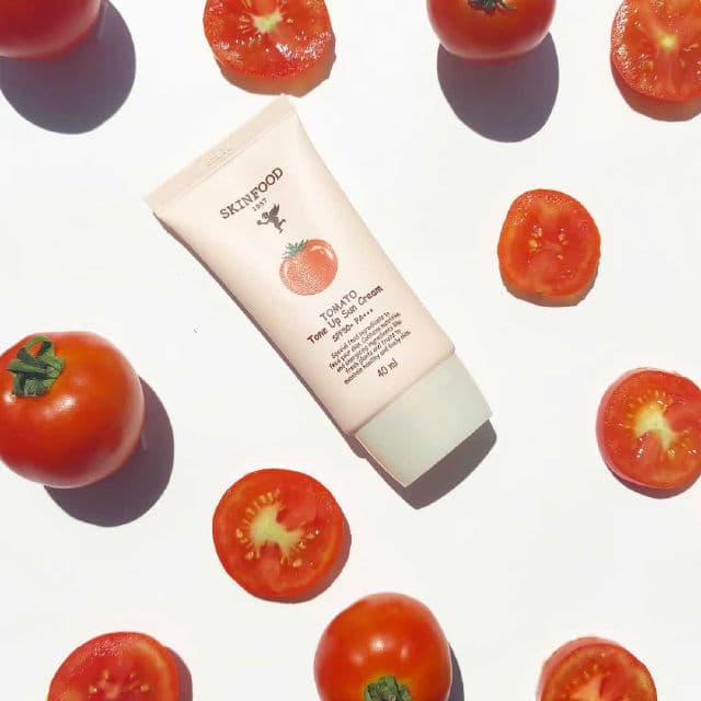 SKINFOOD Tomato Tone Up Sun Cream SPF50+ PA+++ review photo by Skincarediarysos