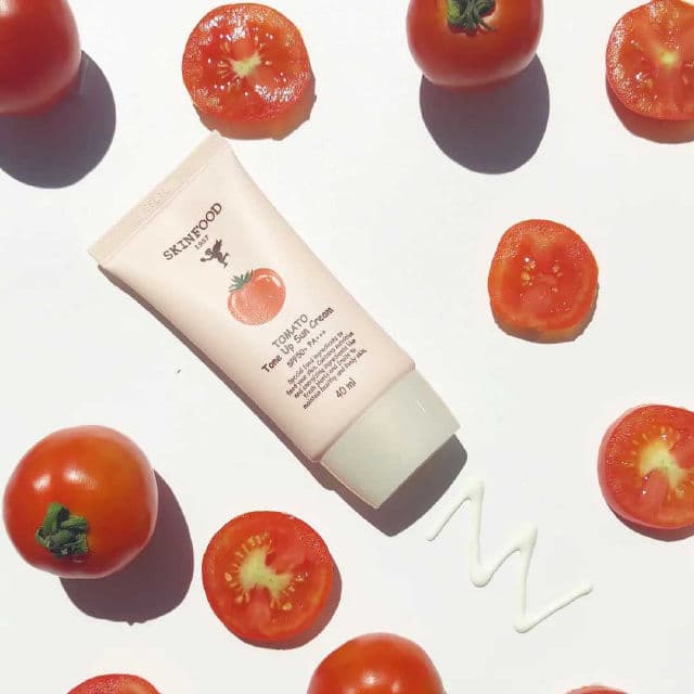 SKINFOOD Tomato Tone Up Sun Cream SPF50+ PA+++ review photo by Skincarediarysos