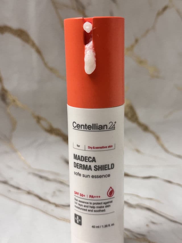 Centellian24 Madeca Derma Shield Safe Sun Essence SPF50+ PA++++ review photo by Samrah