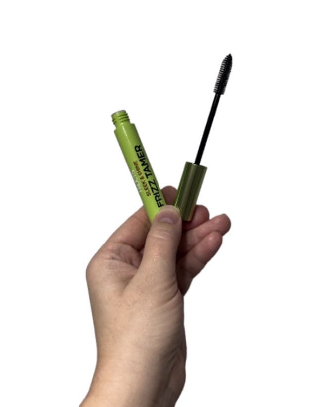 Garnier Fructis Sleek & Shine Frizz Tamer Slicking Hair Serum Wand for Frizz & Flyaways review photo by JenJen305