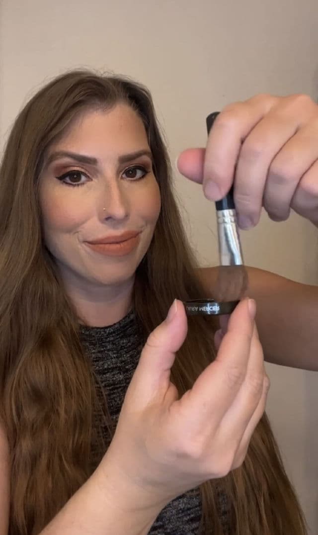 Laura Mercier Translucent Loose Setting Powder review photo by JenJen305