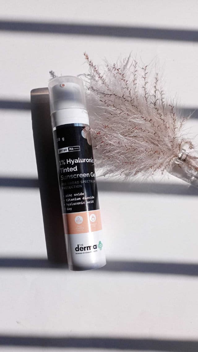 The Derma Co. 1% Hyaluronic Tinted Sunscreen Gel review photo by skincaresio