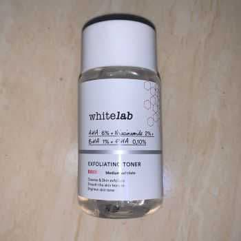 whitelab Exfoliating Toner review photo by HannaTasya