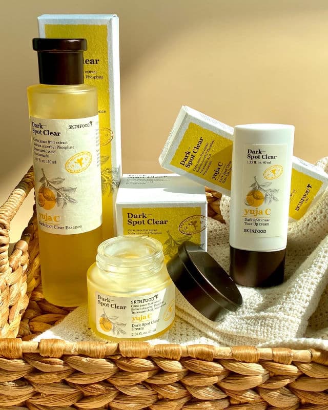 SKINFOOD Yuja C Dark Spot Clear Essence review photo by Klinch