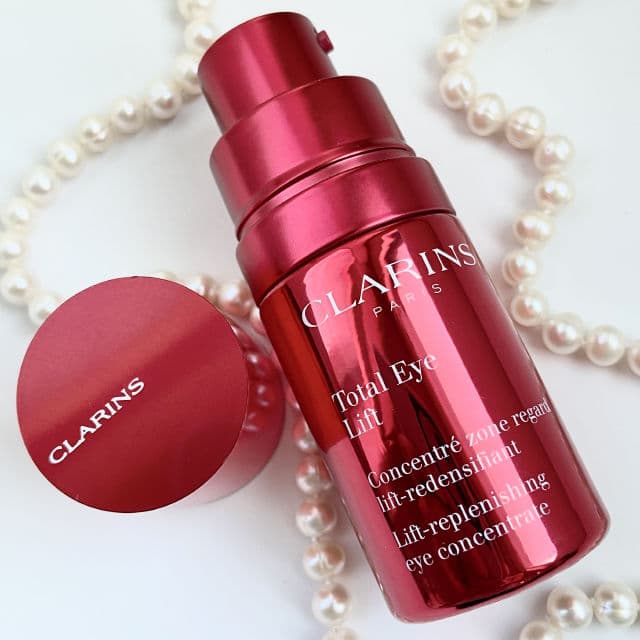 Clarins Total Eye Lift review photo by Beautybypol 