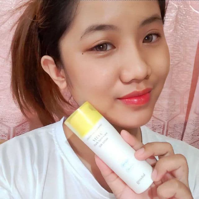 GOODAL Green Tangerine Vita C Dark Spot Care Sun Serum SPF 50+ PA++++  review photo by diffidentdreamer