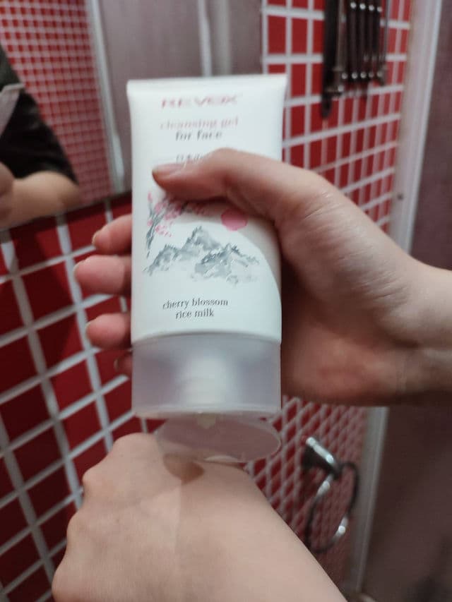Revox Japanese Routine Cleansing Gel review photo by zaraespada