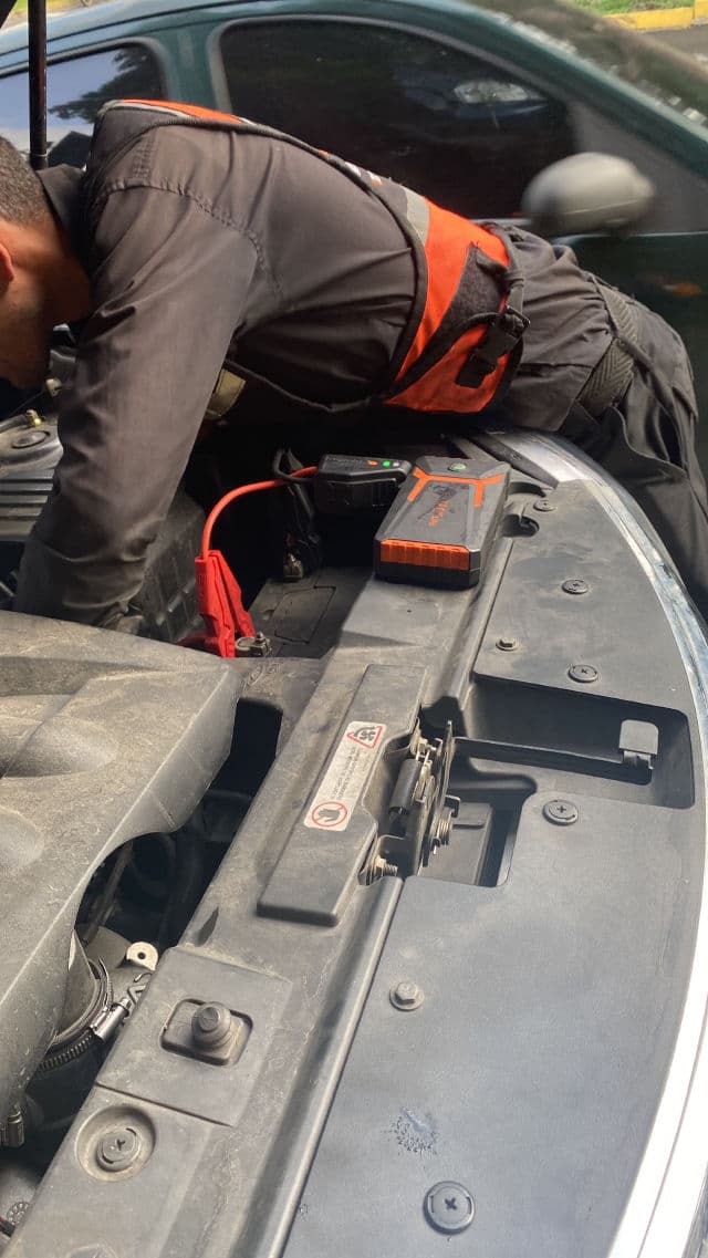 Nivea Derma Skin Clear Night Exfoliator review photo by valelandl