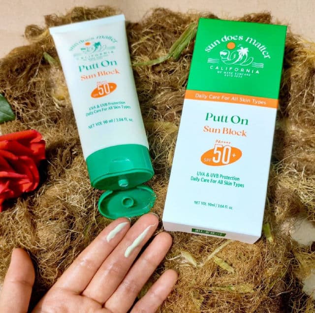 Sun Does Matter Putt On Sun Block SPF50+ PA++++ review photo by Hanhquyen2211