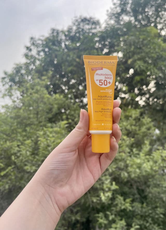 Bioderma Photoderm Max Aquafluid Neutral SPF 50+ review photo by mehreenk