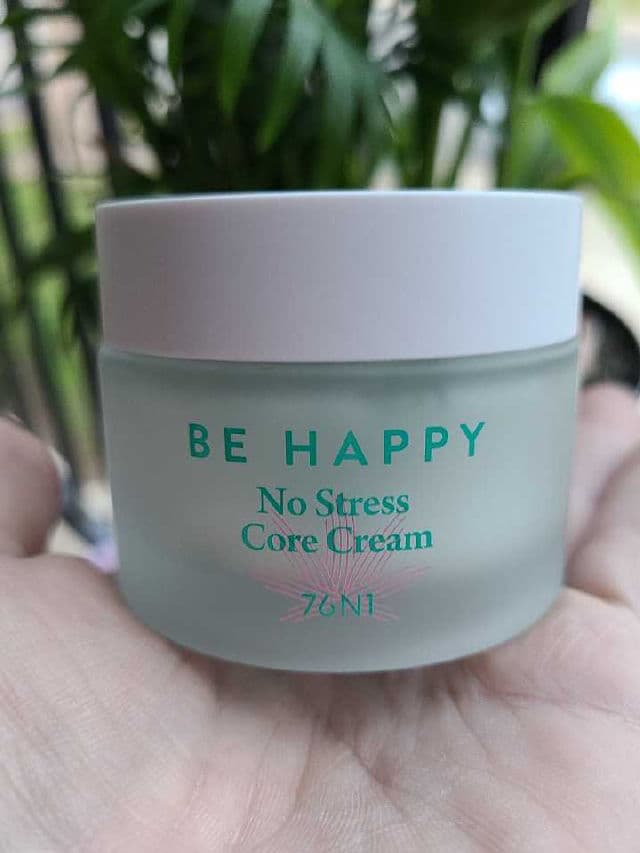 76N1 Be Happy No Stress Core Cream review photo by Researching4Beauty