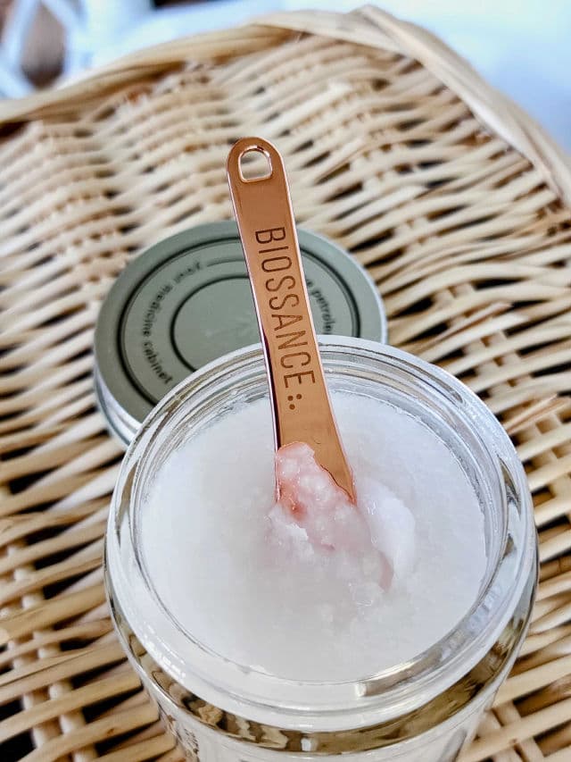 The Skinny Pure Beauty Coconut Oil review photo by Researching4Beauty