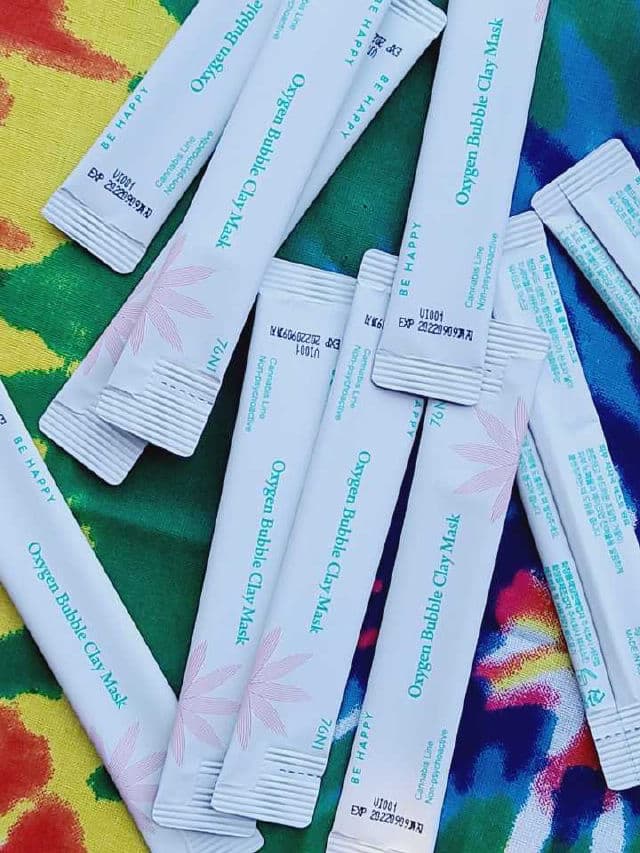 76N1 Be Happy Oxygen Bubble Clay Mask  review photo by Researching4Beauty
