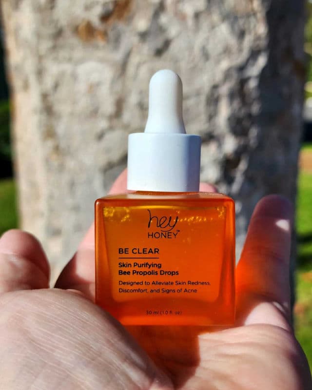 Hey Honey Be Clear - Skin Purifying Bee Propolis Drops review photo by Researching4Beauty