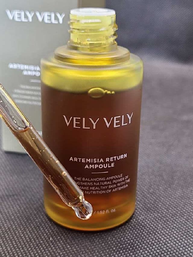 Vely Vely Artemisia Return Ampoule review photo by Researching4Beauty