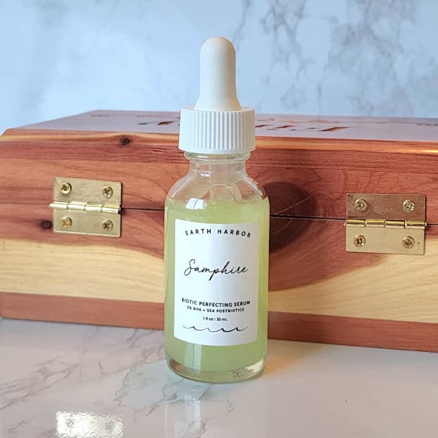 Earth Harbor Naturals Samphire Sea-Retinol Digital Serum review photo by Researching4Beauty