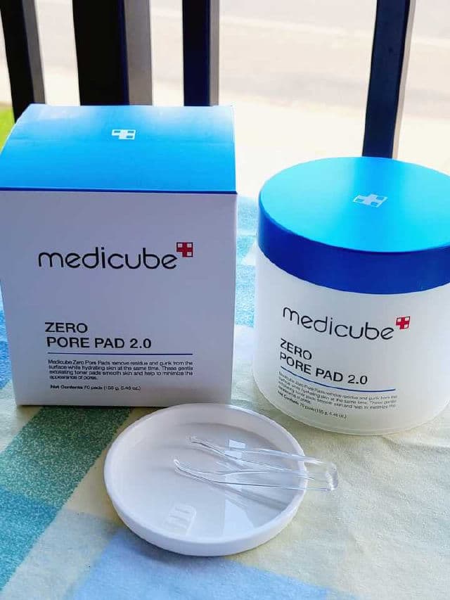 Medicube Zero Pore Pad 2.0 review photo by Researching4Beauty
