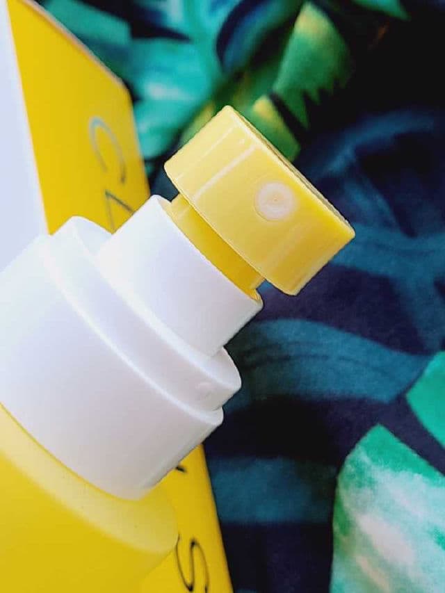 Clean Skin Club Pineapple Glow Mist review photo by Researching4Beauty