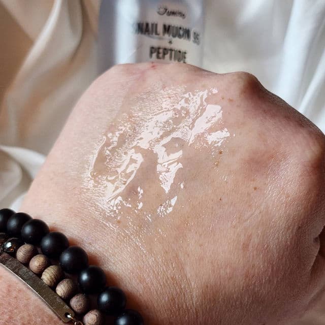 Snail Mucin 95 + Peptide Essence product review