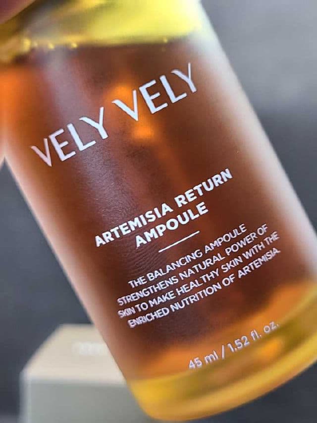 Vely Vely Artemisia Return Ampoule review photo by Researching4Beauty