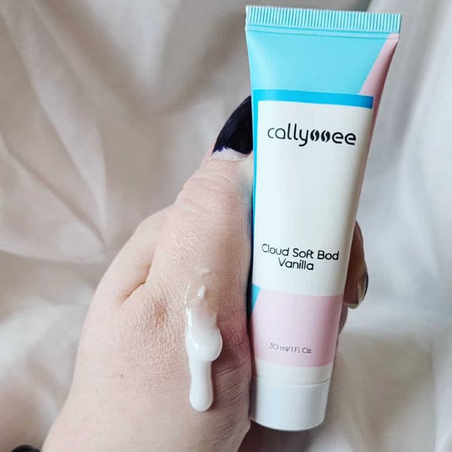 Callyssee Cloud Soft Bod - Vanilla review photo by Researching4Beauty