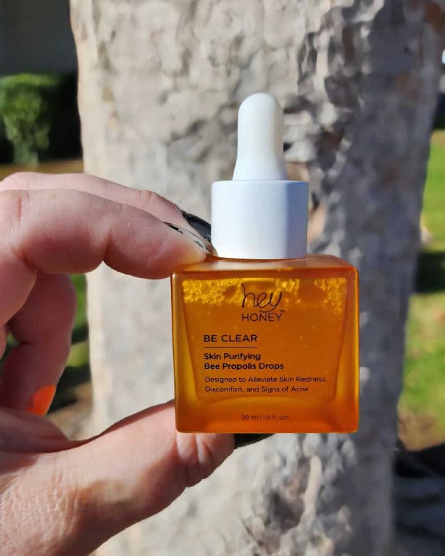 Hey Honey Be Clear - Skin Purifying Bee Propolis Drops review photo by Researching4Beauty