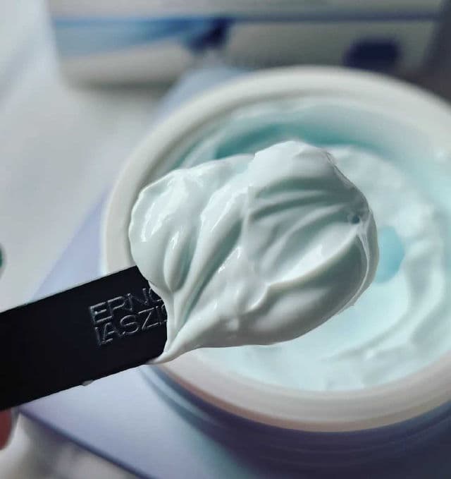 Erno Laszlo Firmarine Moisturizer SPF30 review photo by Researching4Beauty