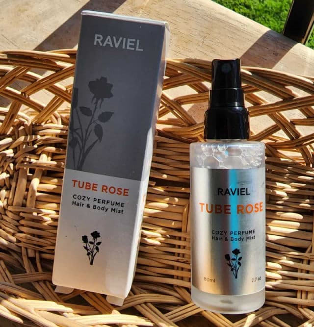 RAVIEL Cozy Perfume Hair & Body Mist Spray review photo by Researching4Beauty