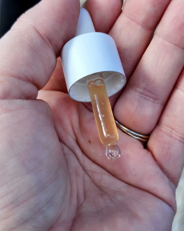 Hey Honey Be Clear - Skin Purifying Bee Propolis Drops review photo by Researching4Beauty