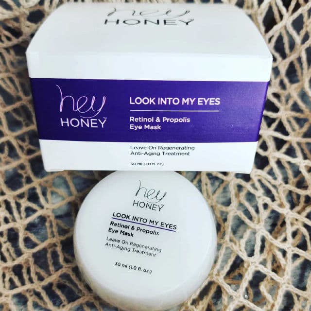 Hey Honey Look Into My Eyes - Retinol & Propolis Eye Mask review photo by Theresearchingbeauty