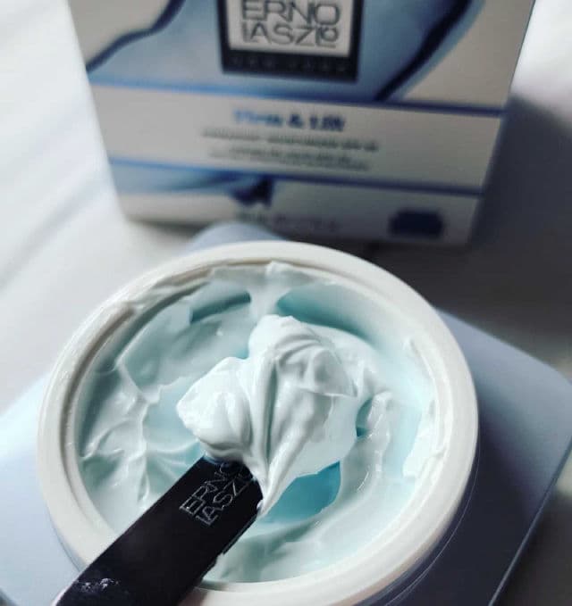 Erno Laszlo Firmarine Moisturizer SPF30 review photo by Researching4Beauty