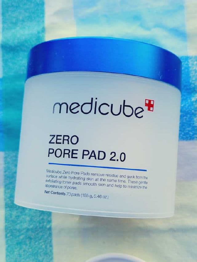 Medicube Zero Pore Pad 2.0 review photo by Researching4Beauty