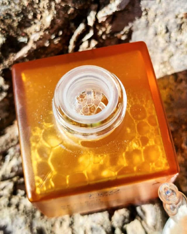Hey Honey Be Clear - Skin Purifying Bee Propolis Drops review photo by Researching4Beauty