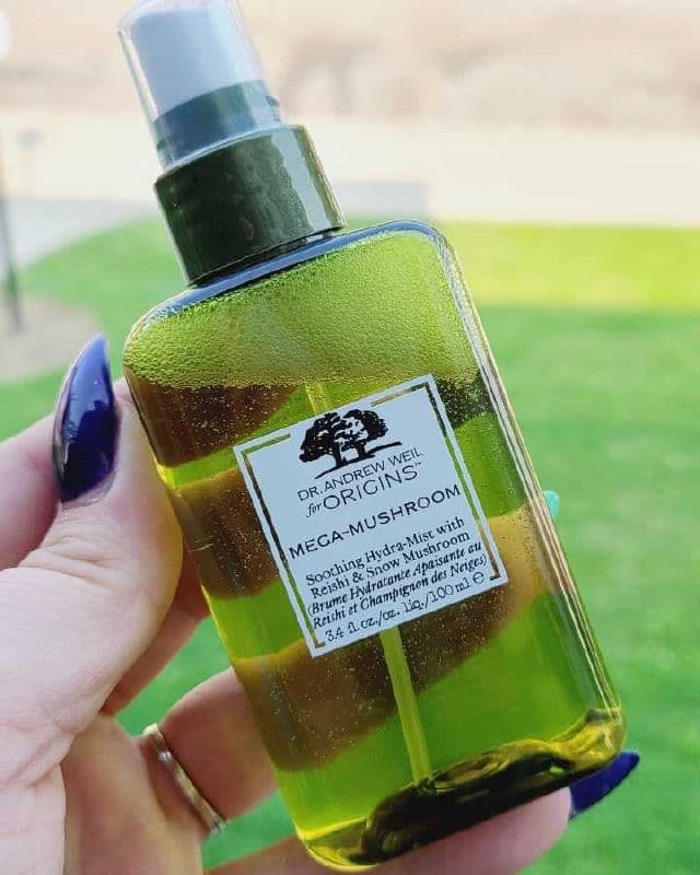 Origins Dr. Andrew Weil for Origins Mega-Mushroom Soothing Hydra-Mist with Reishi & Snow Mushroom review photo by Researching4Beauty