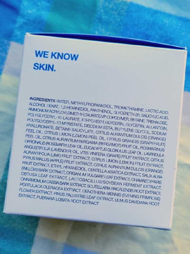 Medicube Zero Pore Pad 2.0 review photo by Researching4Beauty