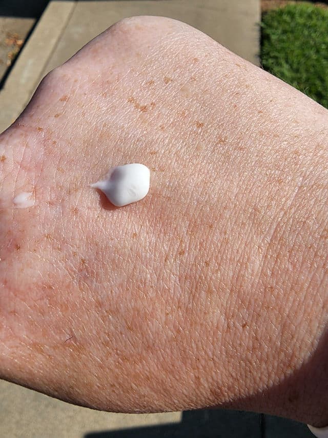 Goldfaden MD Bright Eyes - Dark Circle Radiance Concentrate review photo by Researching4Beauty