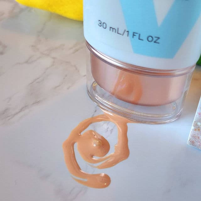 Volition Beauty Mineral Prismatic Luminizing Shield SPF 35 review photo by Researching4Beauty