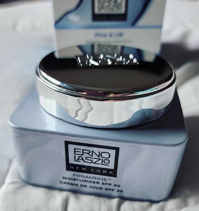 Erno Laszlo Firmarine Moisturizer SPF30 review photo by Researching4Beauty