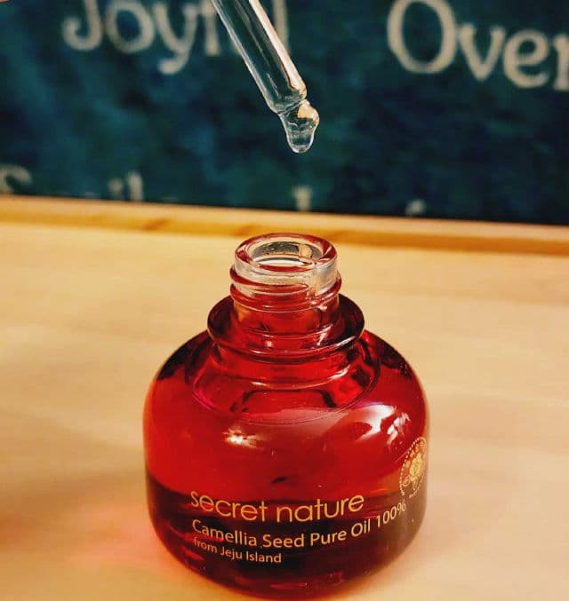 Secret Nature Camellia Seed Pure Oil review photo by Researching4Beauty