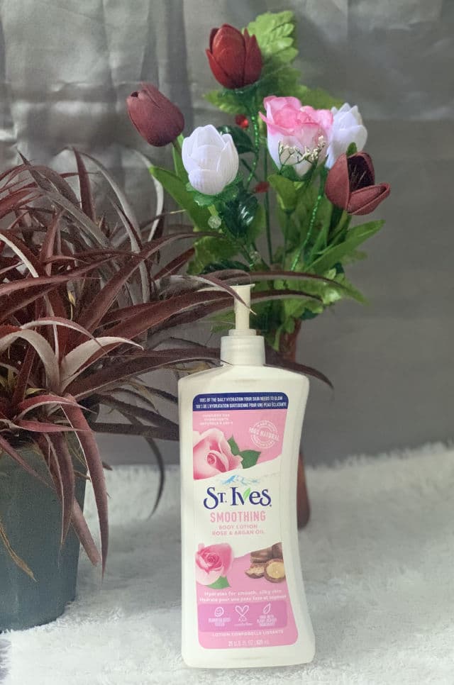 St. Ives Smoothing Rose & Argan Oil Body Lotion review photo by Siitha