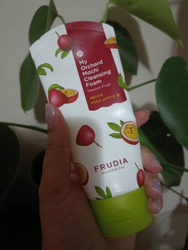 Frudia My Orchard Mochi Cleansing Foam Passion Fruit review photo by Connivaldes