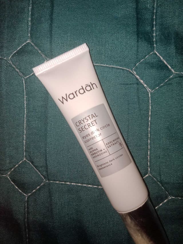 Wardah White Secret Brightening Eye Cream review photo by pickybae