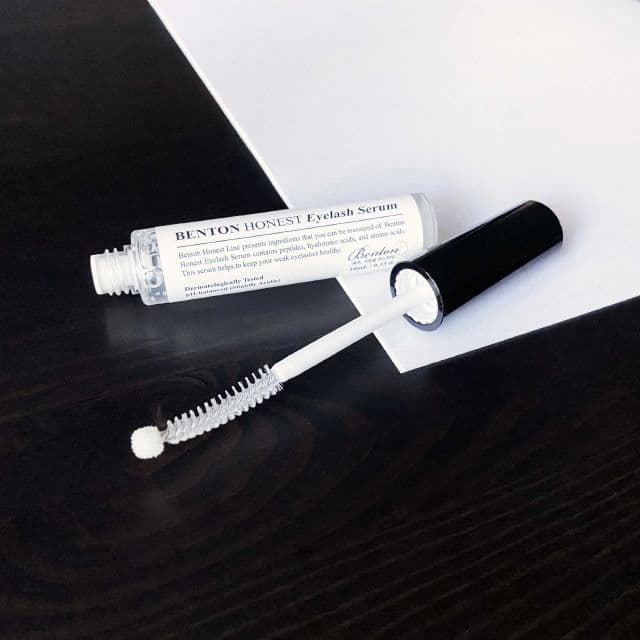 BENTON Honest Eyelash Serum review photo by TanyaKbeauty