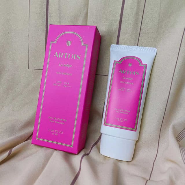 ARTOIS La Tulipe Sun Essence SPF50+ PA++++ review photo by Yaniemirawk