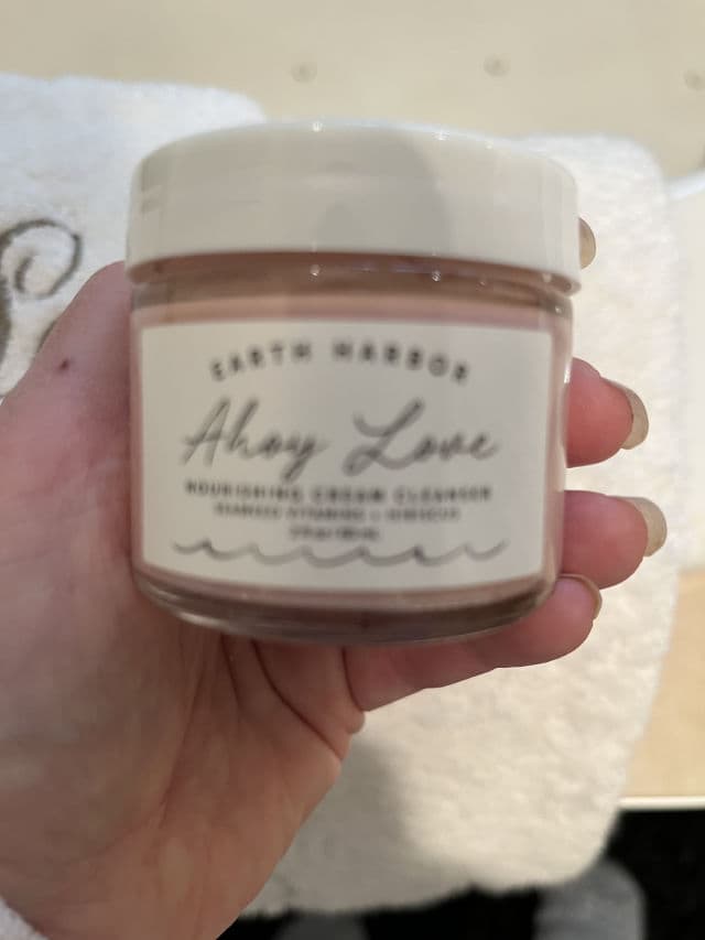 Earth Harbor Naturals Ahoy Love Nourishing Cream Cleanser review photo by ManonM