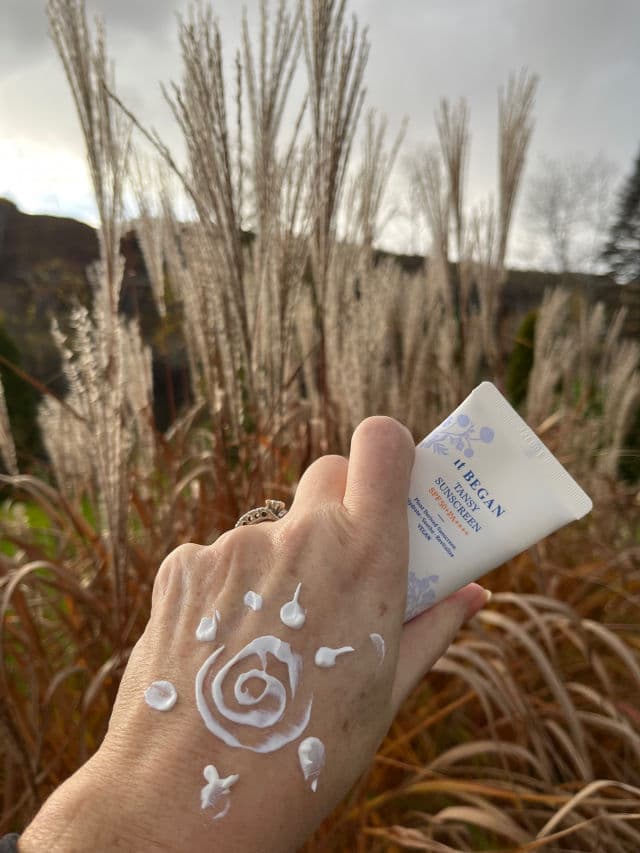 Jayjun It Began Tansy Sunscreen SPF50+ PA++++ review photo by ManonM