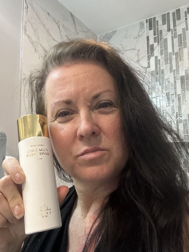Tiara Gold Multi Premium Collagen Skin Toner review photo by ManonM