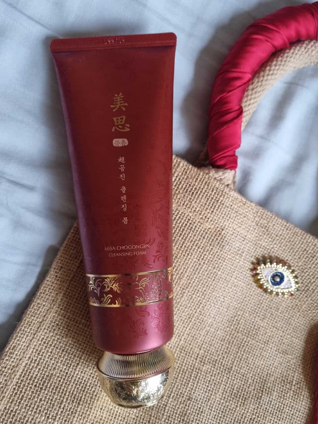 MISSHA Cho Gong Jin Cleansing Foam review photo by glowandsunshine