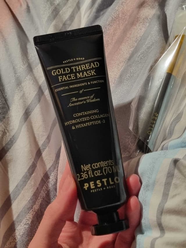 Pestlo Gold Thread Face Mask review photo by glowandsunshine